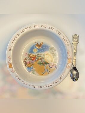 Vtg Avon Baby's Keepsake Spoon and Bowl Set Original Box 1984 Gift Ready Unisex